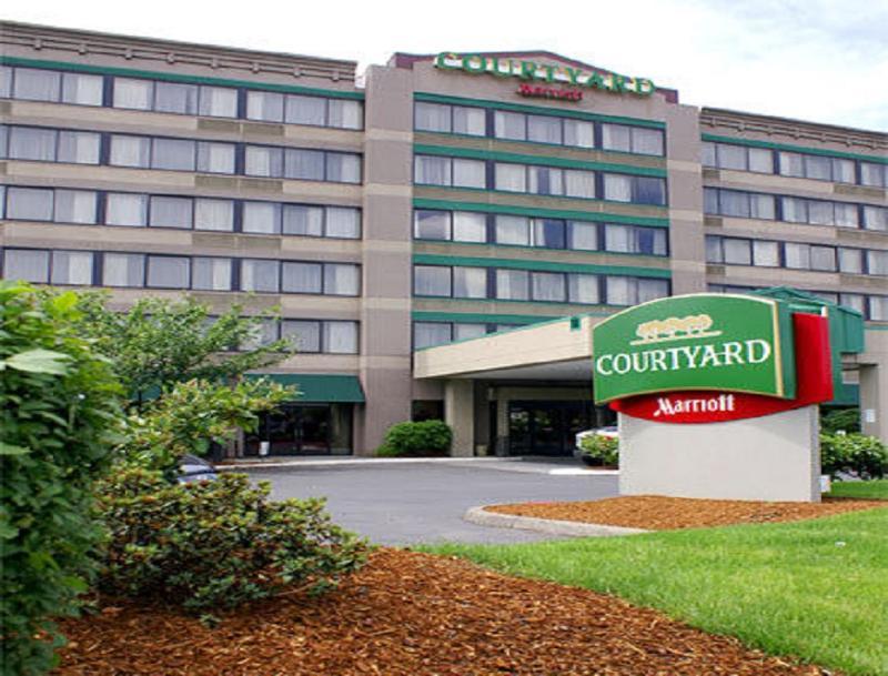 Courtyard By Marriott Airport Hotel 3*